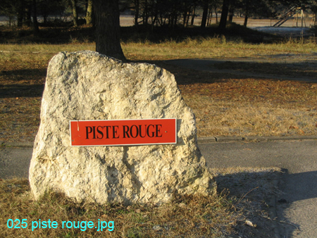 025 piste rouge